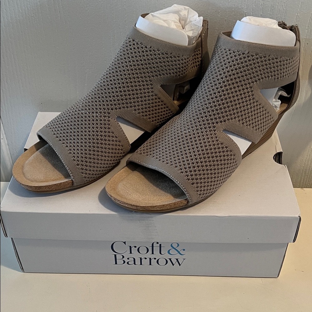 Croft & Barrow Women's Taupe Open-Toe Sandals